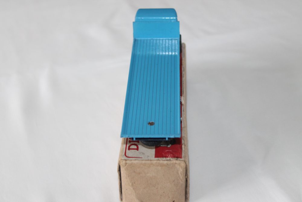 foden flat truck 1st cab dinky toys 502 back