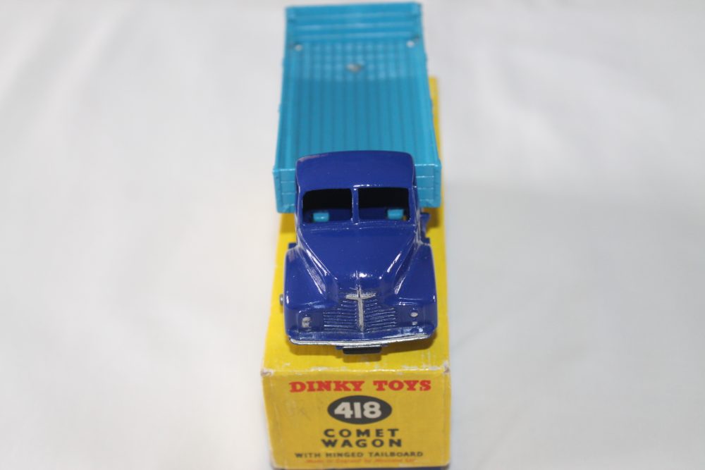 leyland comet wagon dinky toys 418 front