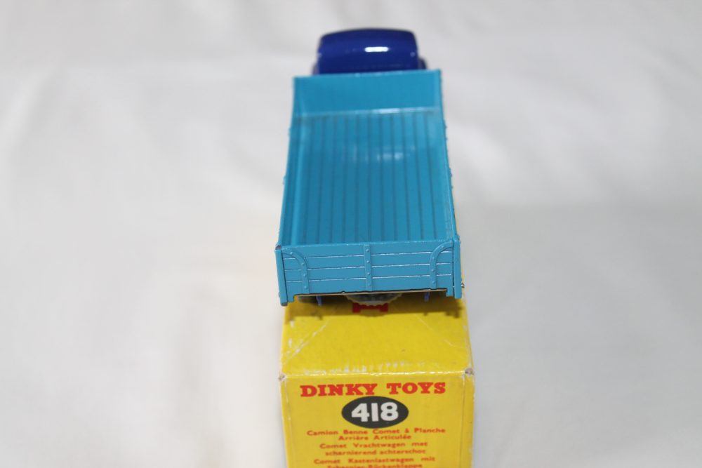 leyland comet wagon dinky toys 418 back
