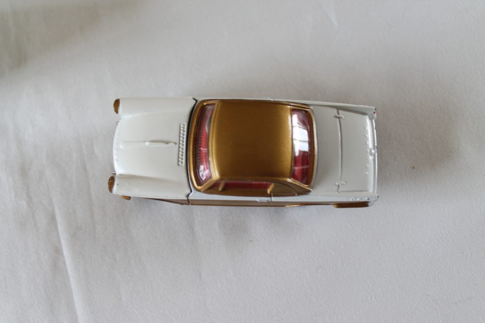 triumph herald coupe corgi toys 231 top