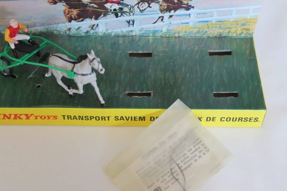 saviem horse box and sulky french dinky toys 571 inner stand
