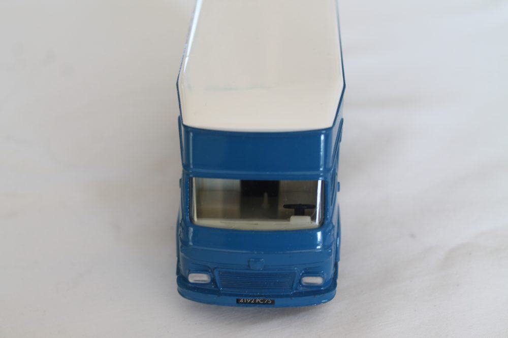 saviem horse box and sulky french dinky toys 571 front