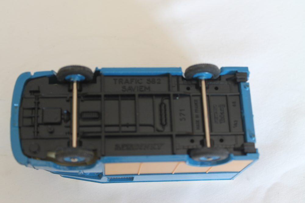 saviem horse box and sulky french dinky toys 571 base