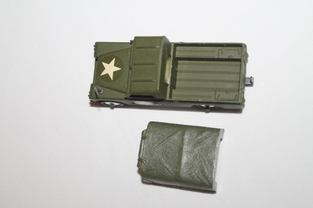 us army land rover weapons carrier corgi toys 357 top