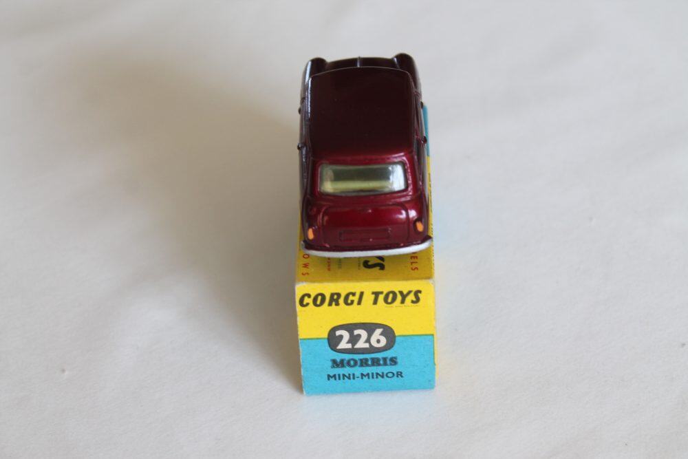 morris mini minor corgi toys 226 back