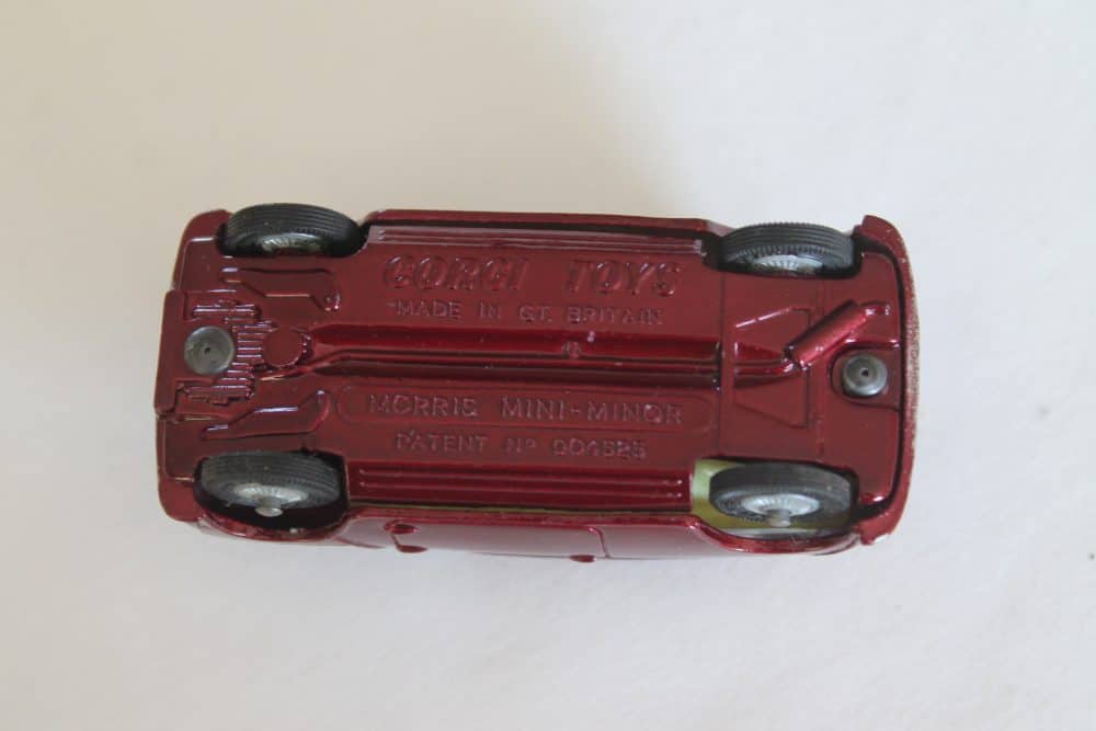 morris mini minor corgi toys 226 base