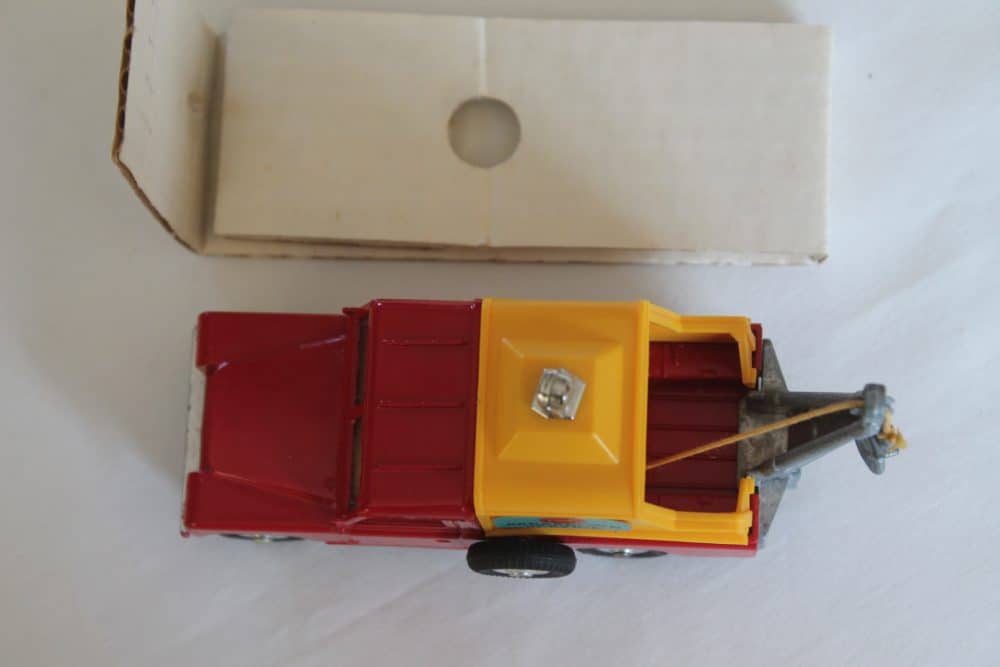 land-rover breakdown truck corgi toys 477 top