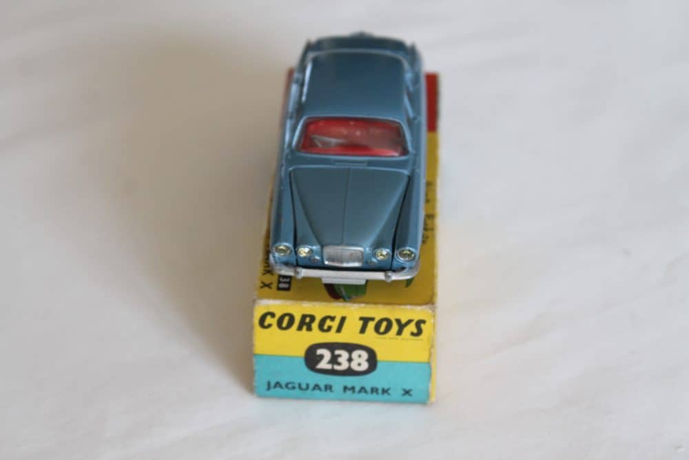 Corgi Toys 238 Jaguar Mark X - Diecast