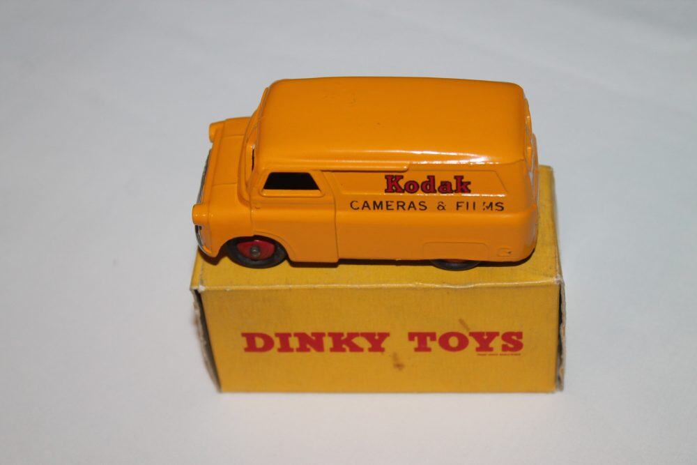 bedford kodak van dinky toys 480