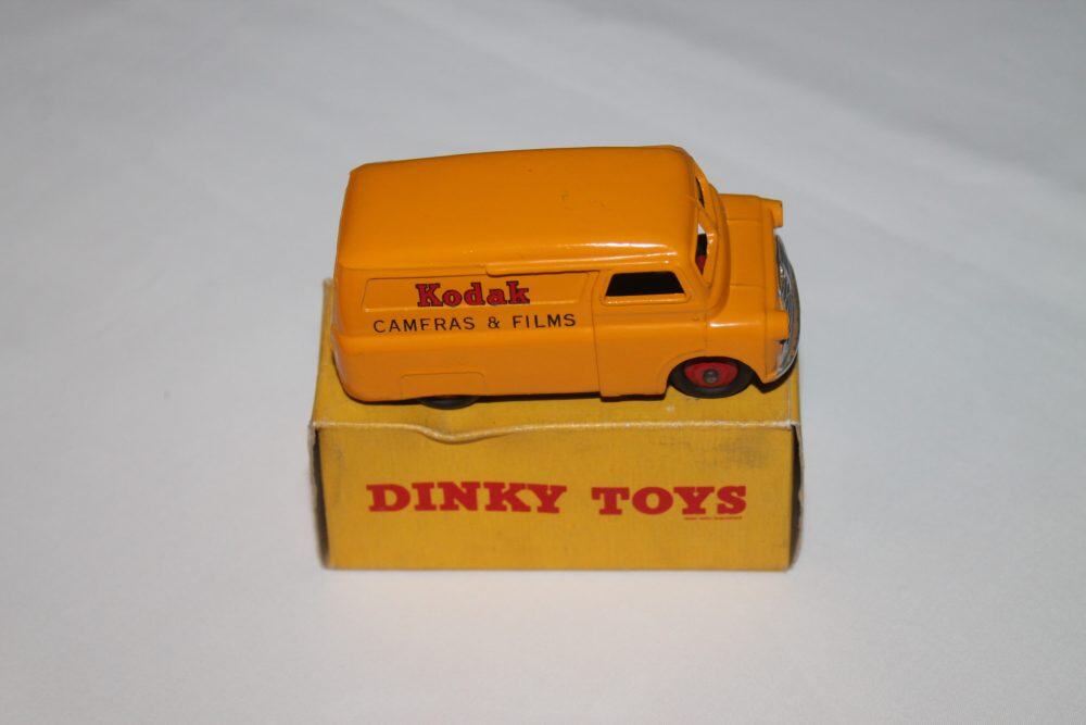 bedford kodak van dinky toys 480 side