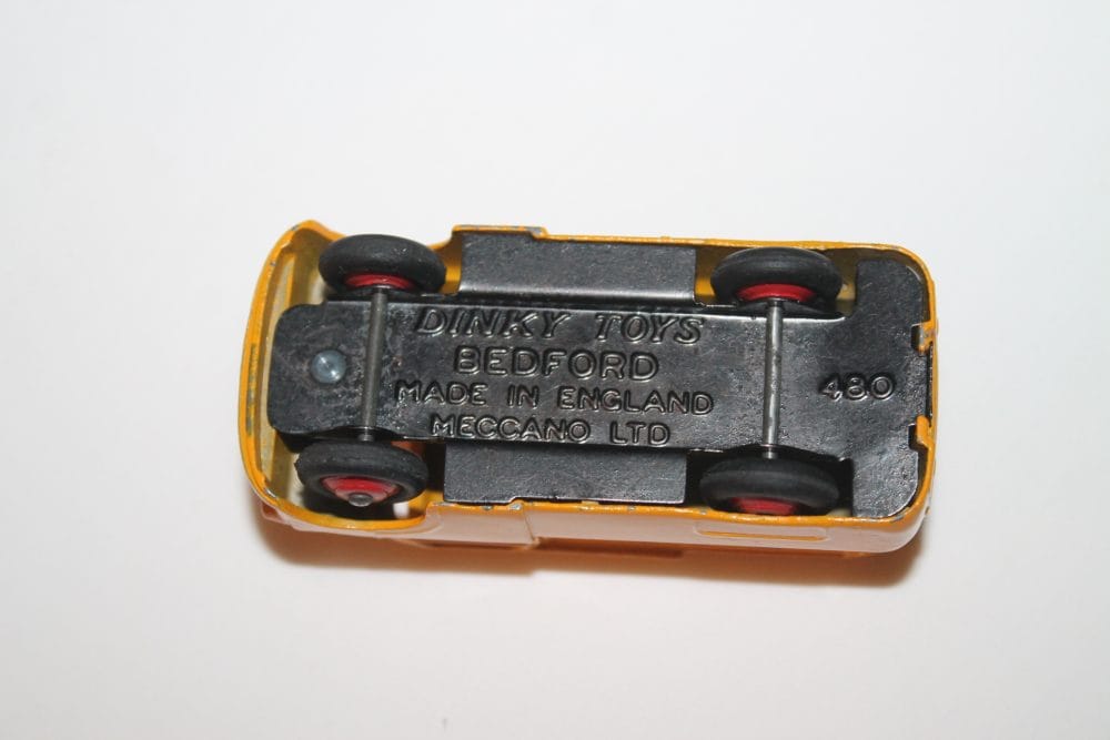 bedford kodak van dinky toys 480 base