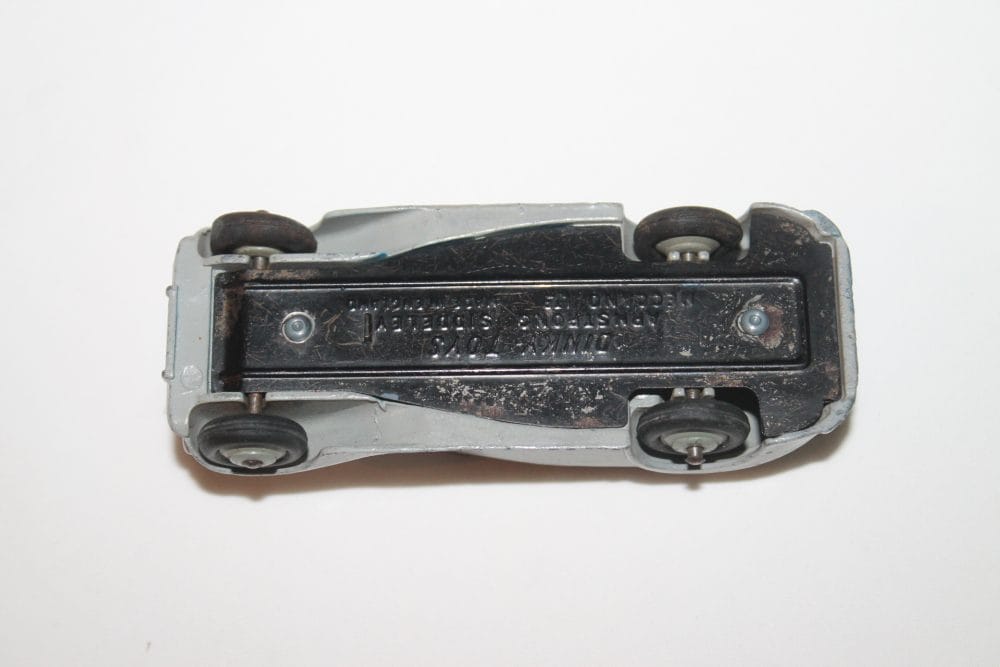 armstrong siddeley tourer dinky toys 38e base