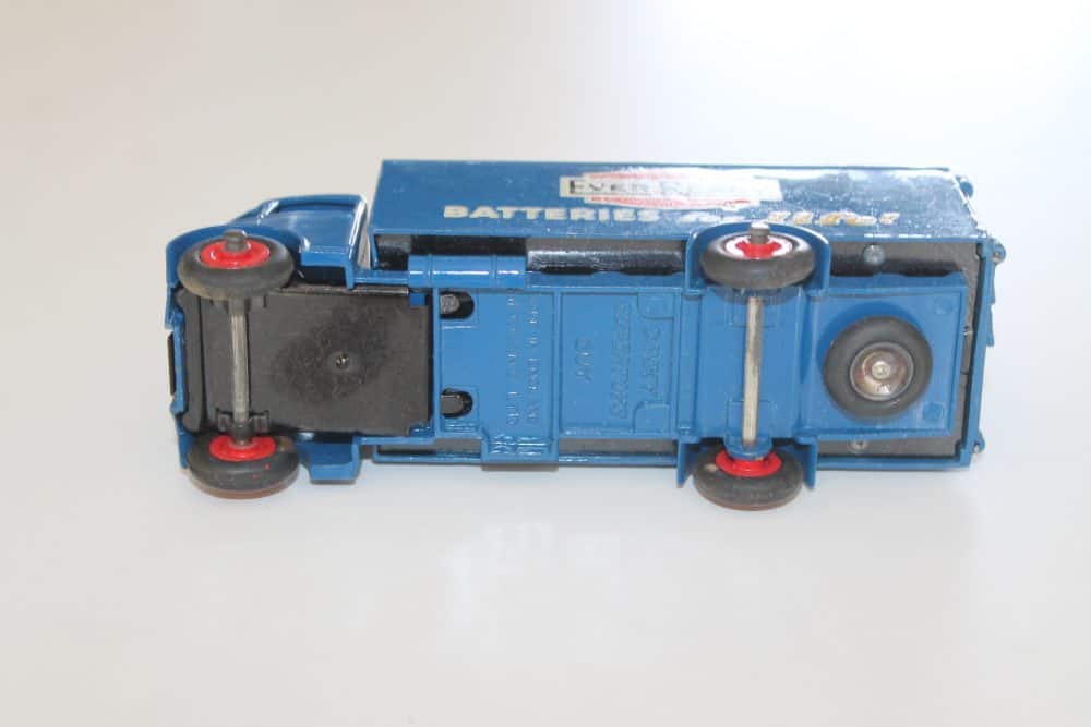 guy ever ready van dinky toys 918 base