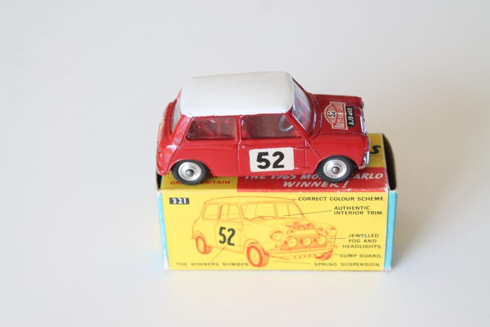monte carlo bmc mini cooper s corgi toys 321 side