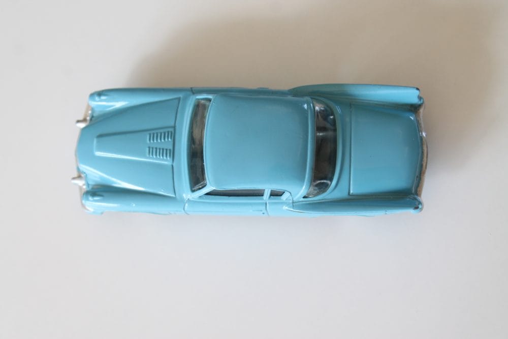 studebaker golden hawk corgi toys 211 top