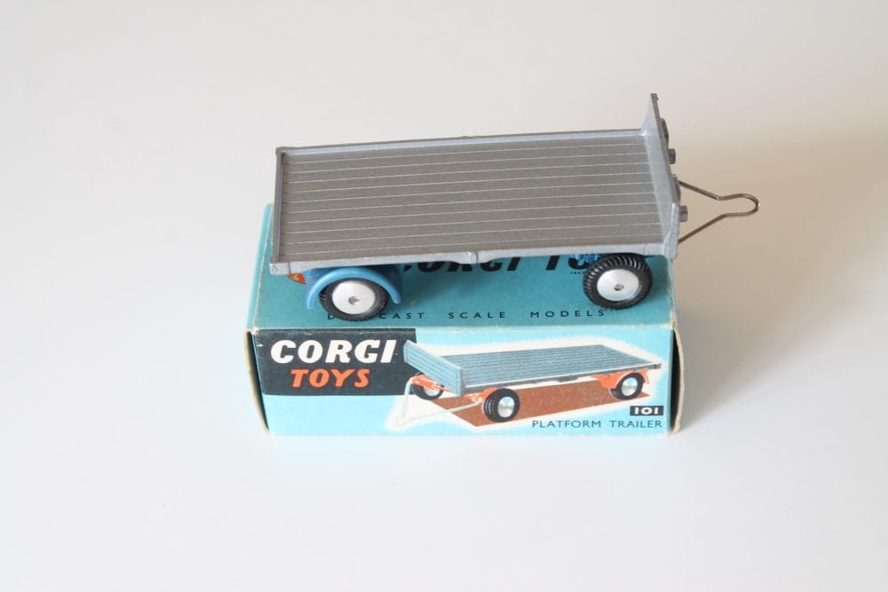 trailer corgi toys 101 side