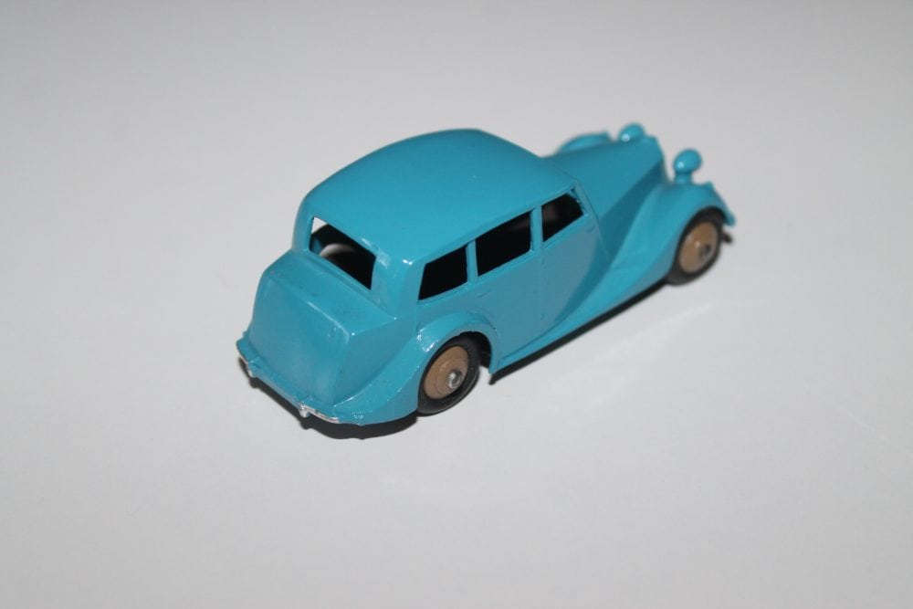 triumph 1800 saloons full trade box dinky toys 140b 3 all blue and tan hubs pic2