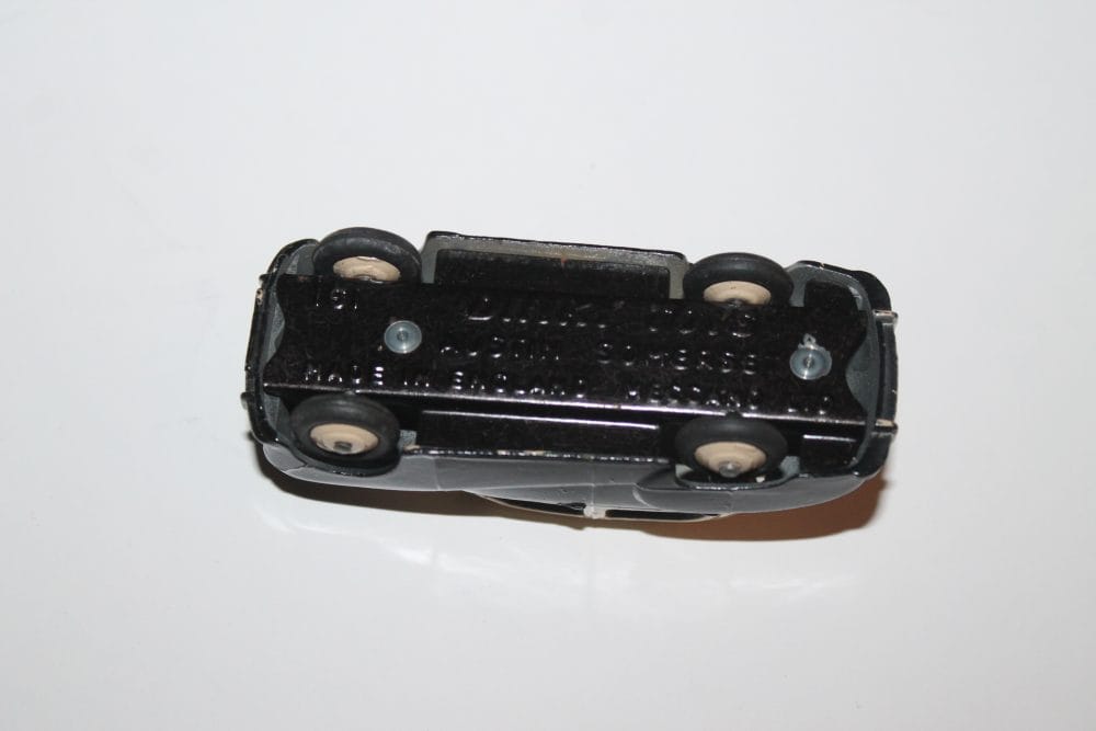 austin somerset dinky toys 161 base