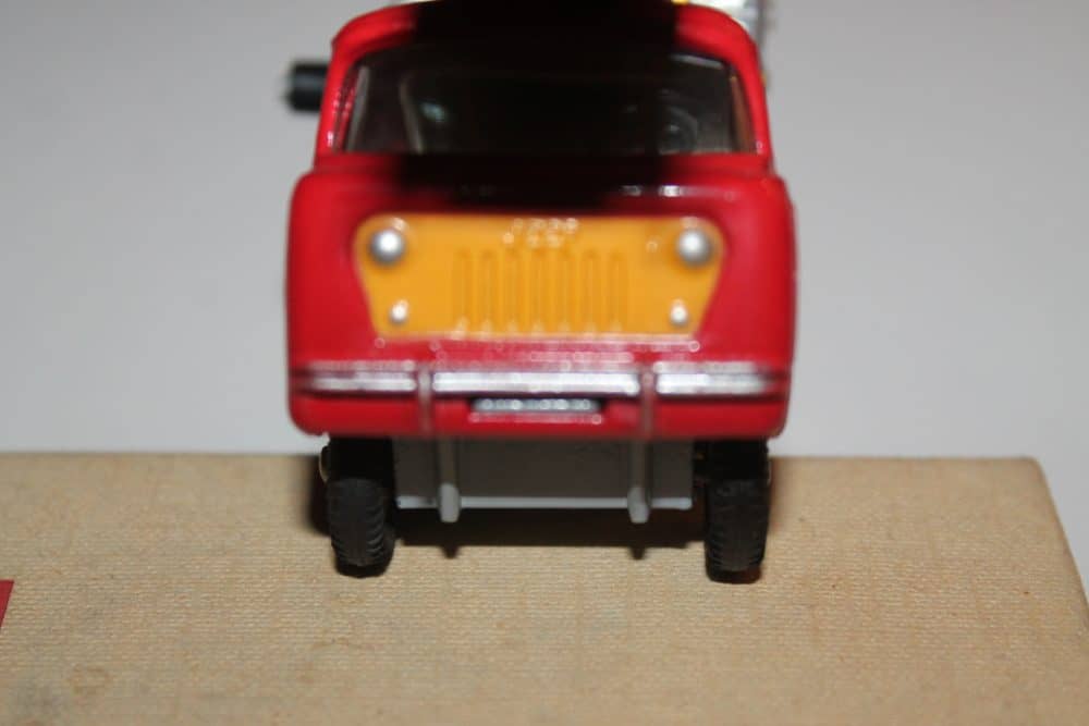 working conveyor on forward control jeep f.c.-150 corgi toys 64 front