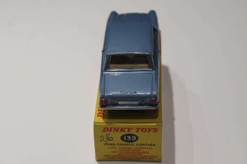 ford cortina dinky toys 139 back