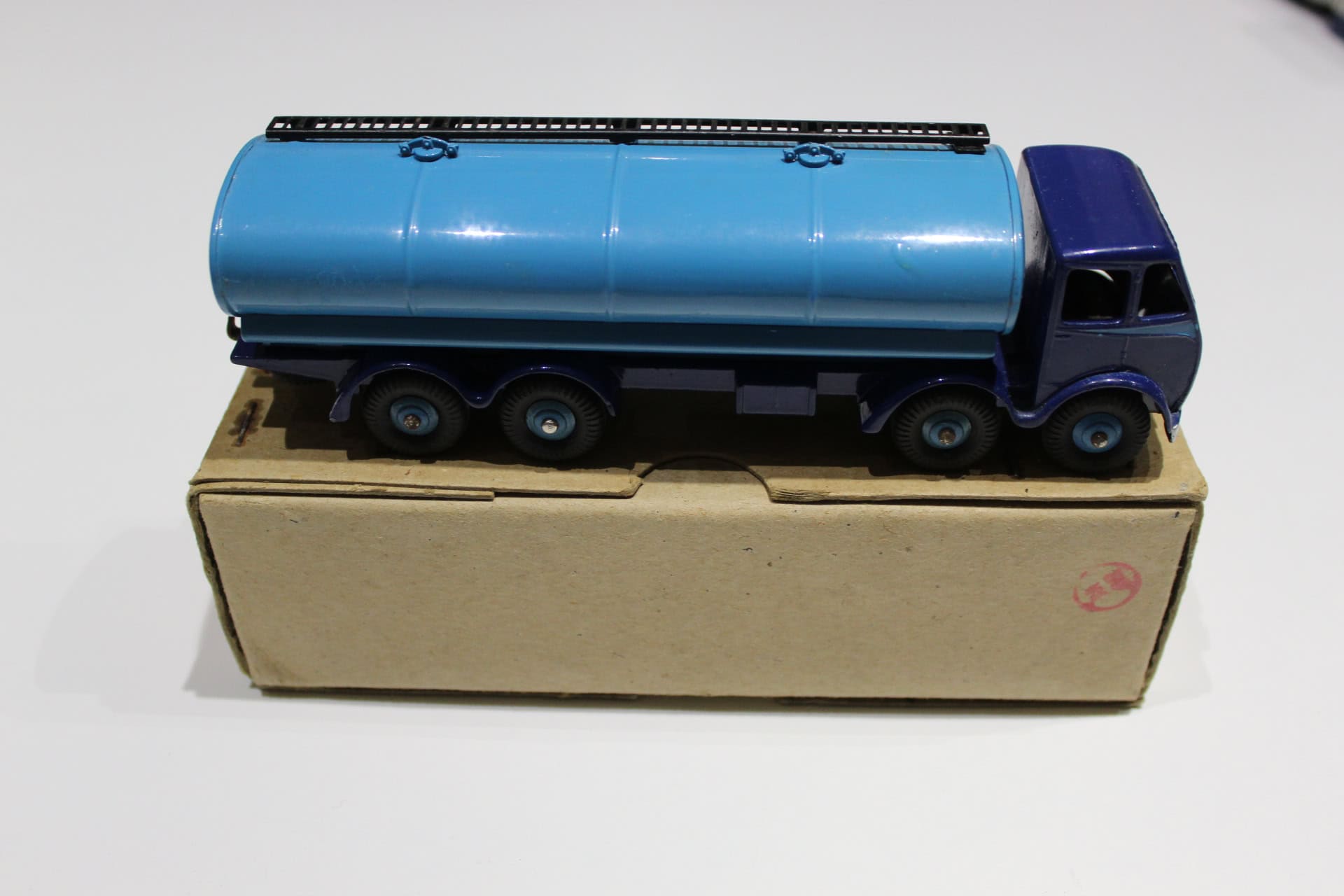 Detailed Dinky Toys 504 Foden tanker truck for collectors.