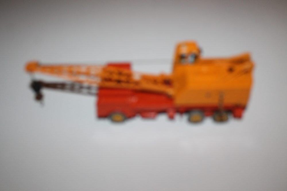 Dinky Toys 972 20-Ton 'Coles' lorry with crane, vintage diecast model for collectors.