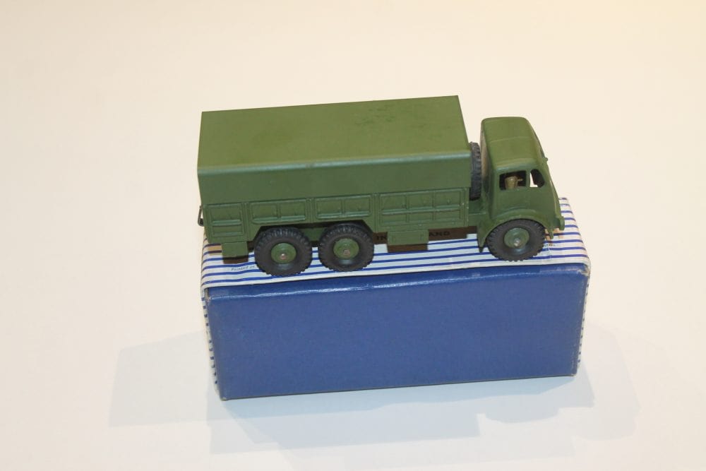 Dinky Toys 622 10-Ton Army Truck model on blue box, vintage military diecast vehicle.