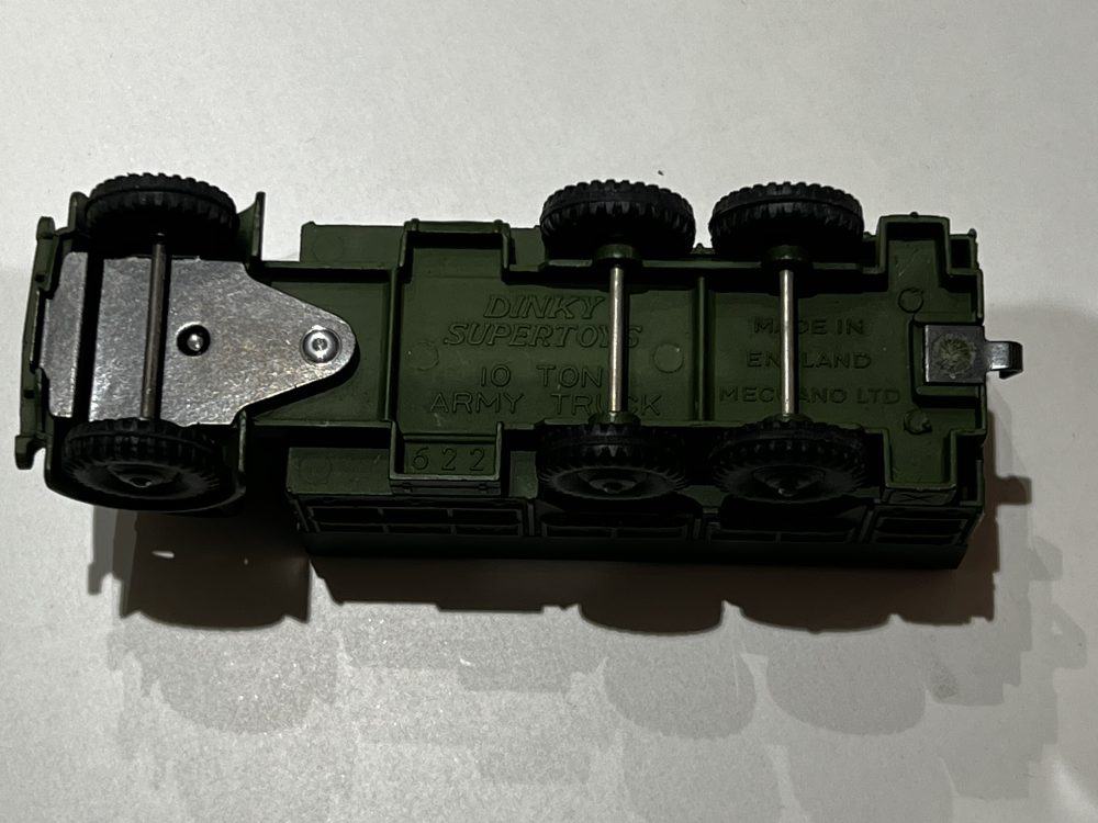 Vintage Dinky Toys 622 10-Ton Army Truck model for collectors.