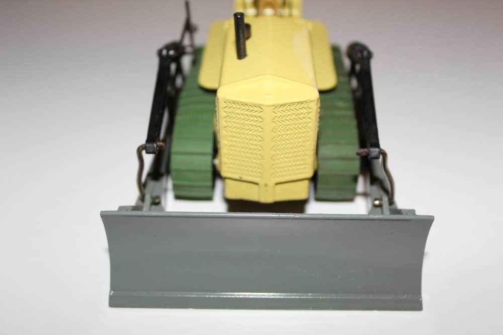 Detailed model of French Dinky Toys 801 A.M.X. 13 T tank for collectors.