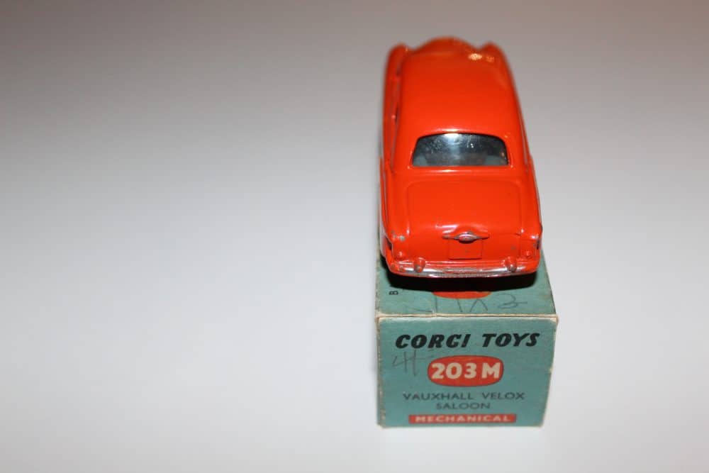Vintage Corgi Toys Land Rover 406 diecast model on original box, 1:43 scale, collectible toy vehicle.