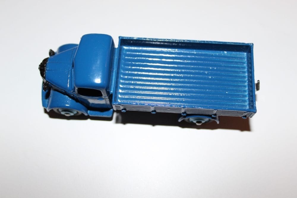 Vintage blue Dinky Toys Austin Wagon model for collectors.