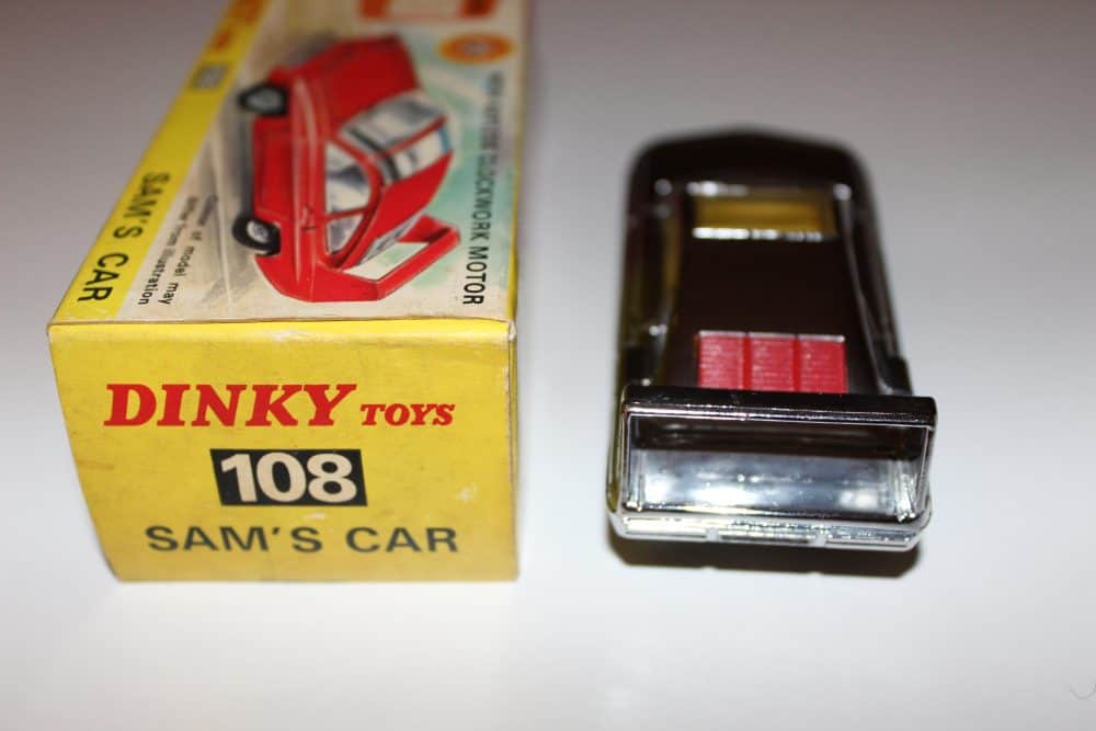 Lot De Lot De 2 Miniatures Dinky Toys Au 1/43e Dont : - Ford Fairlane Usa Po 21551