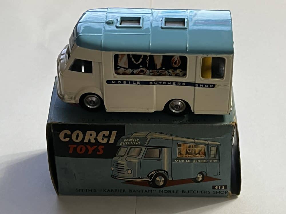 Vintage Dinky Toys 135 Triumph 2000 model van, detailed diecast collectible for enthusiasts.
