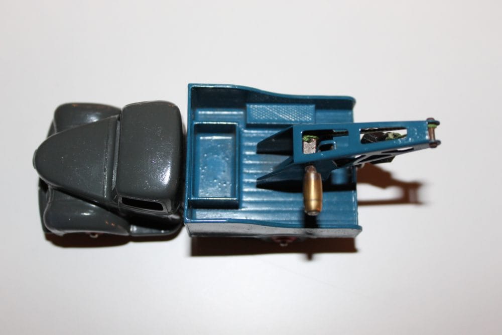 Vintage Dinky Toys 025X Commer breakdown lorry model with blue cab and black chassis.
