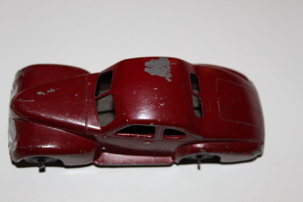 Vintage Dinky Toys 024O Studebaker State Commander diecast car, early post-war model.