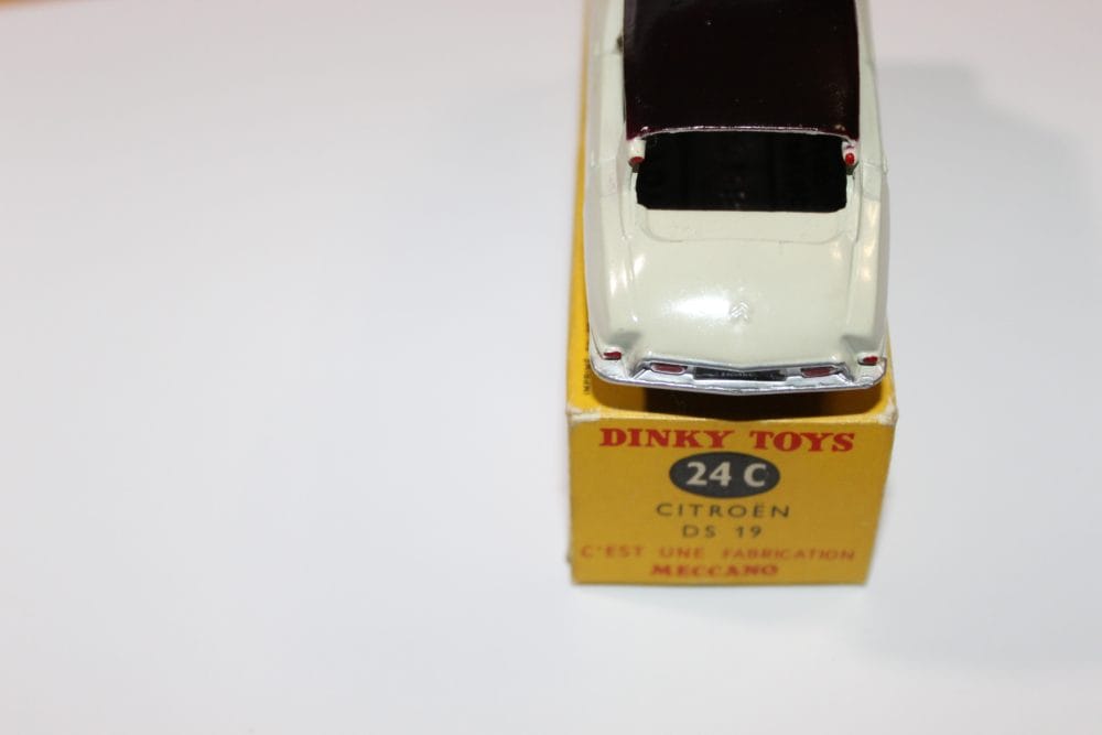 Vintage Dinky Toys 24C Citroen DS19 model car on original box.