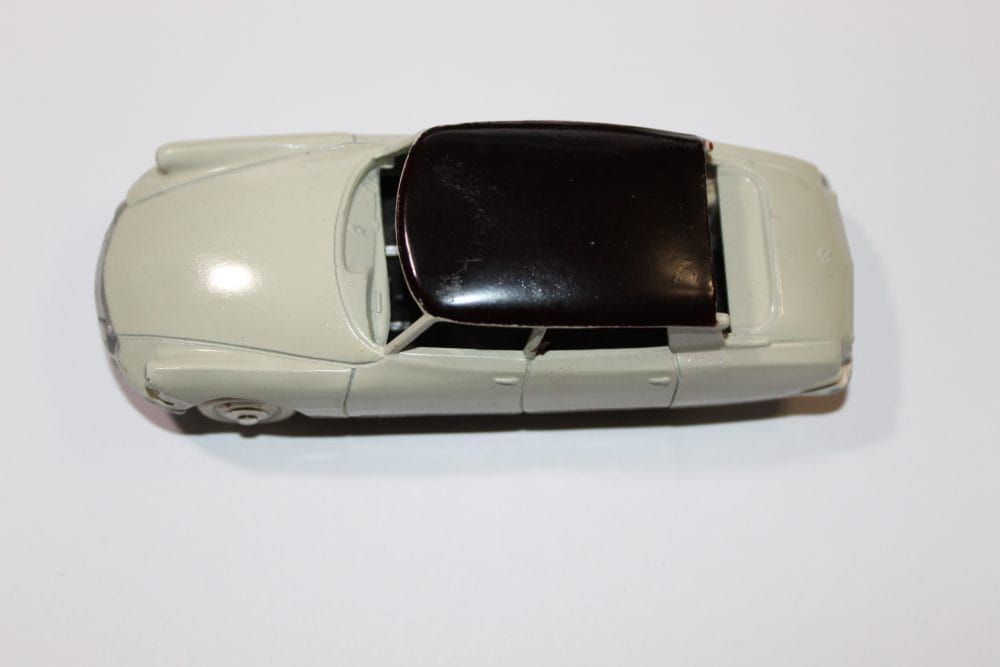 Vintage French Dinky Toys Citroen DS19 diecast car, collectible model.