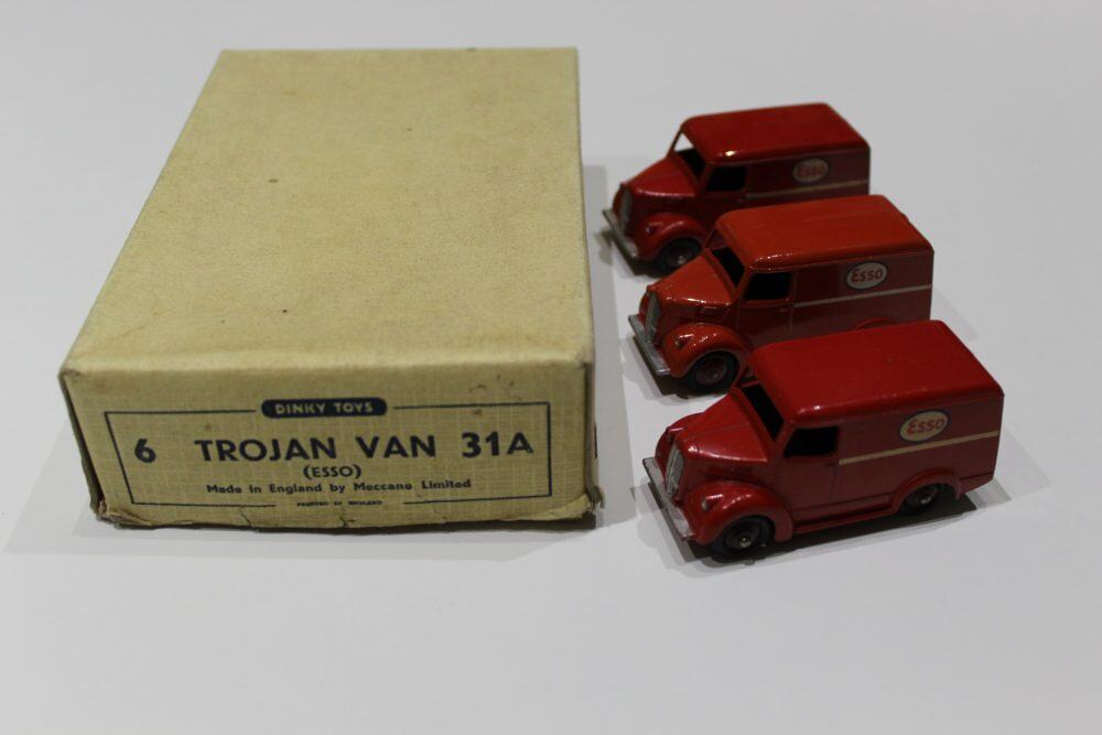 Detailed image of Dinky Toys Trojan Van 031A 'ESSO' model trucks with original trade box.