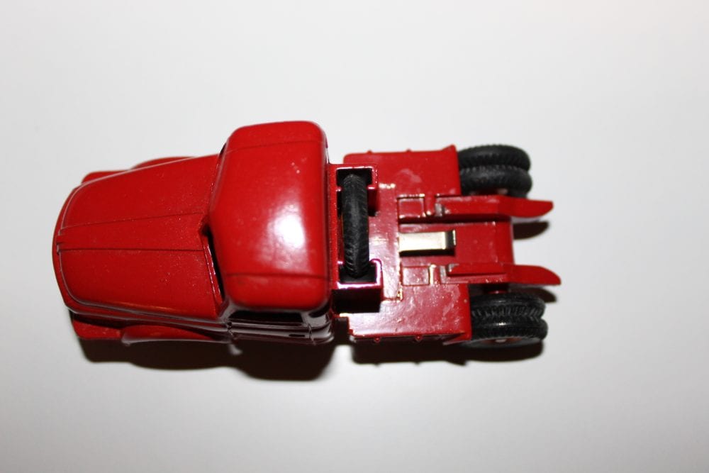 Vintage Dinky Willeme tractor with red covered trailer, model 036B, collectible diecast vehicle.