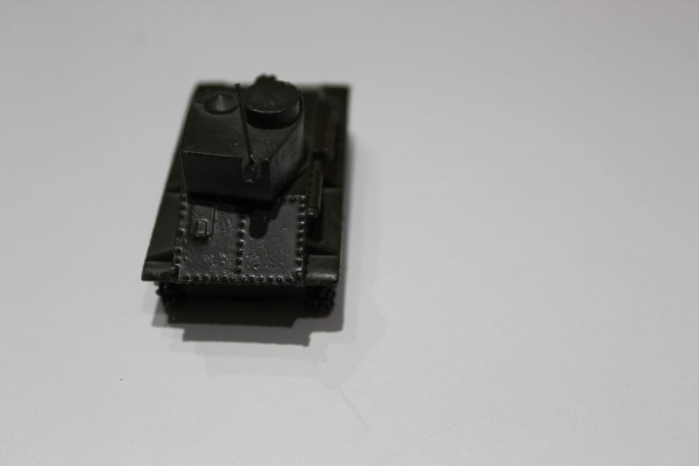 Detailed model of Dinky Toys 152a US Export Light Tank for collectors.
