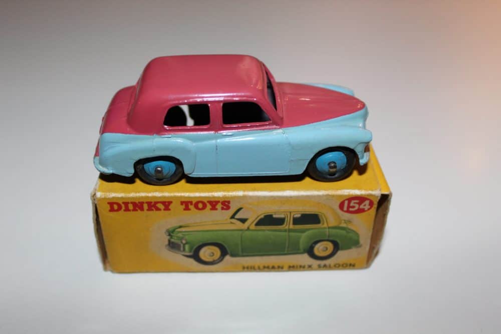 Dinky 154 Hillman Minx | end spots | Almost Mint