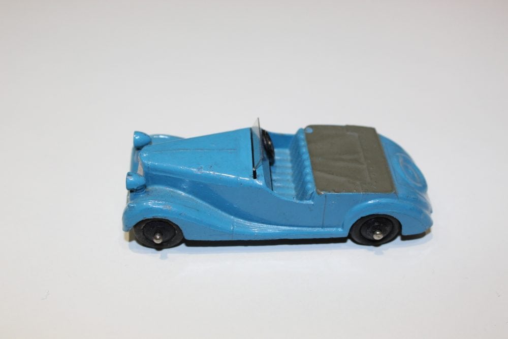 Dinky Toys 038b Sunbeam Talbot diecast model car for collectors.