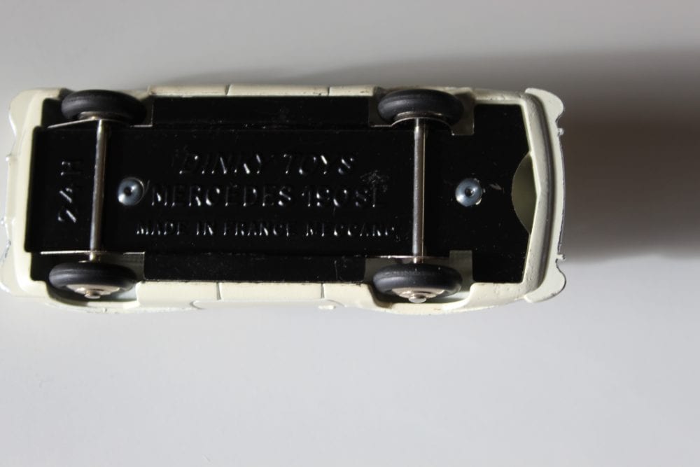 Detailed diecast Mercedes Benz 190 SL toy car for collectors.