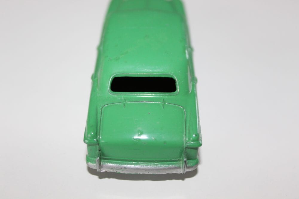 Vintage Dinky Toys 139a Ford Forder diecast model car, green color, collectible toy.