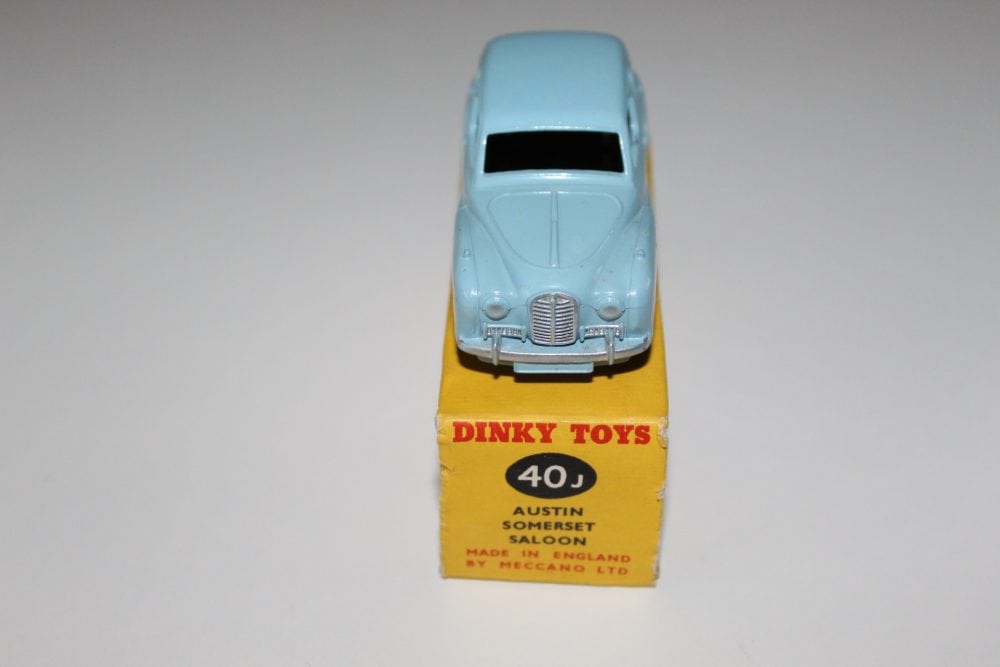 austin somerset dinky toys 40j front