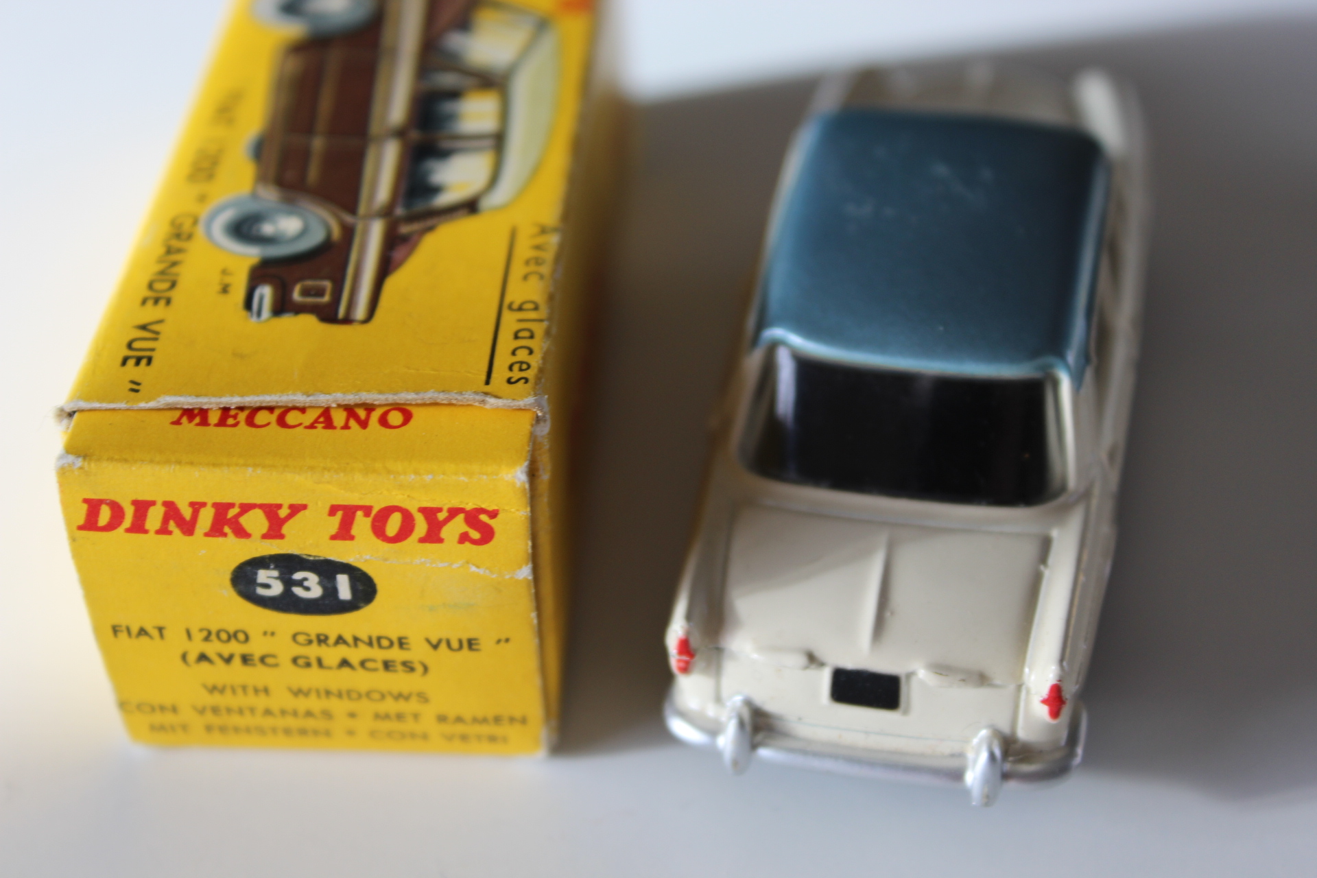 fiat 1200 grand vue french dinky toys 531 back