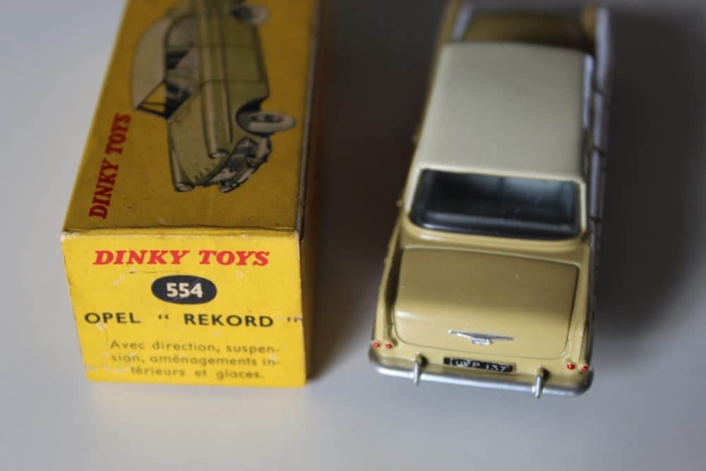 Vintage Dinky Toys 554 Opel Rekord model car with box, French Dinky Toys collection.