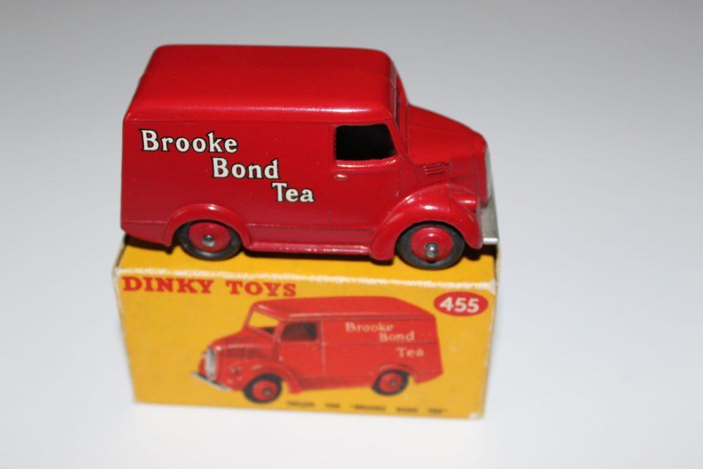 Vintage Dinky Toys 455 Trojan Brooke Bond Tea van, collectible model for display.