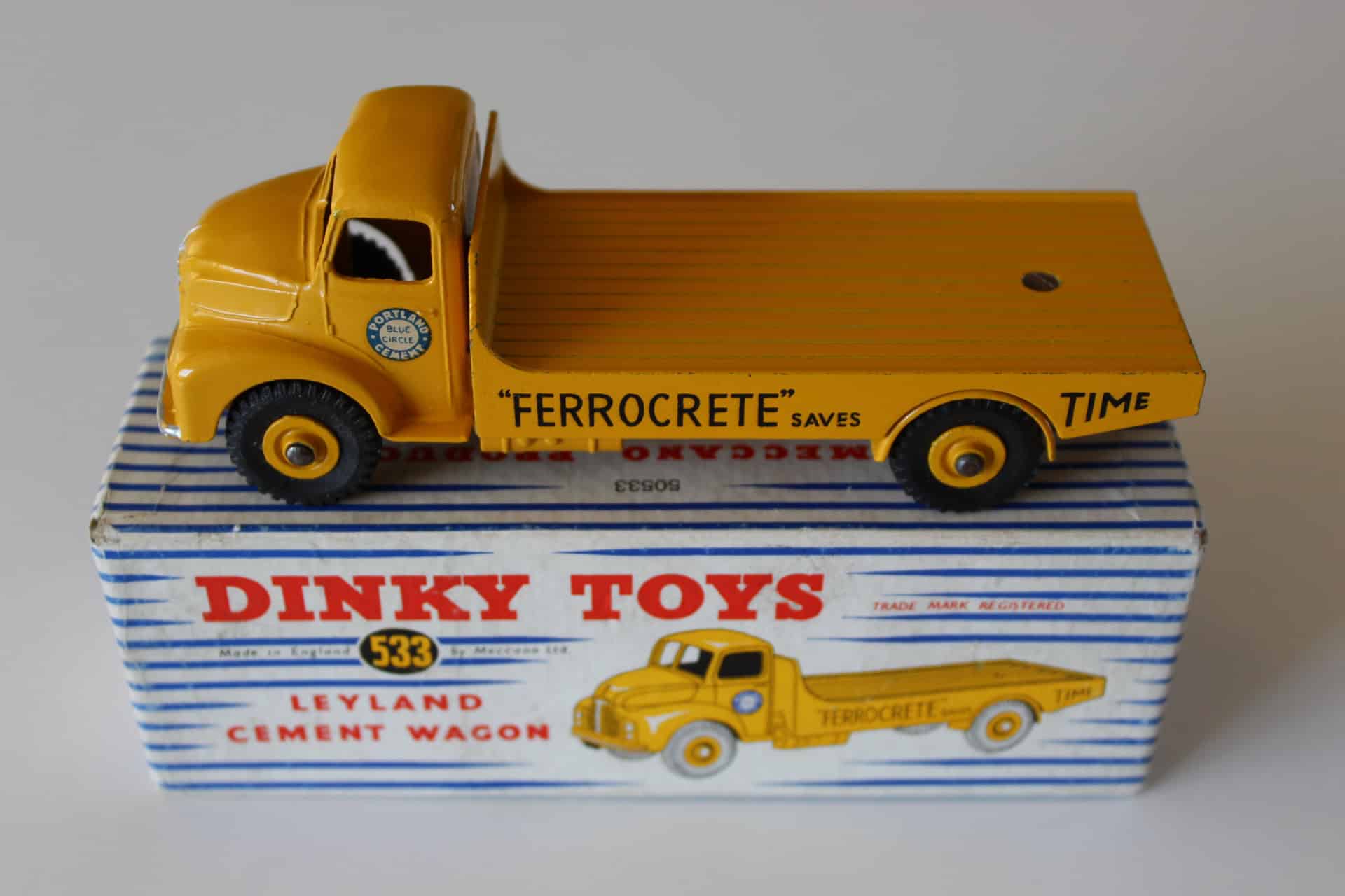 Vintage Dinky Toys Leyland Cement Wagon model for collectors.