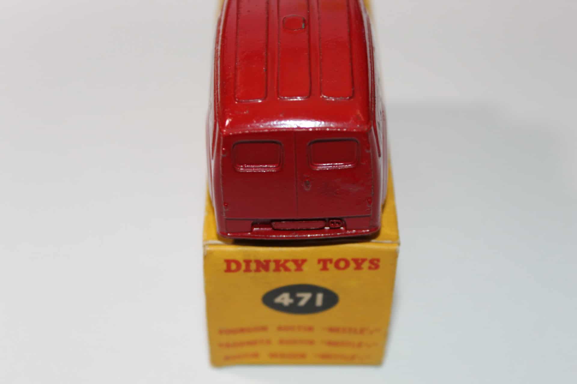 Vintage Dinky Toys 471 Austin Nestle's Van model for collectors.